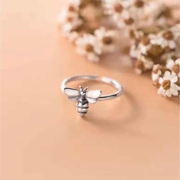 925 Sterling Silver Bumble Bee Ring Adjustable Symbol Of Wisdom Birth & Rebirth - Picture 2 of 9